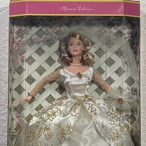 Rare Club Wedd Barbie Doll Special Edition #19717 NRFB 1997 Mattel Blonde Hair